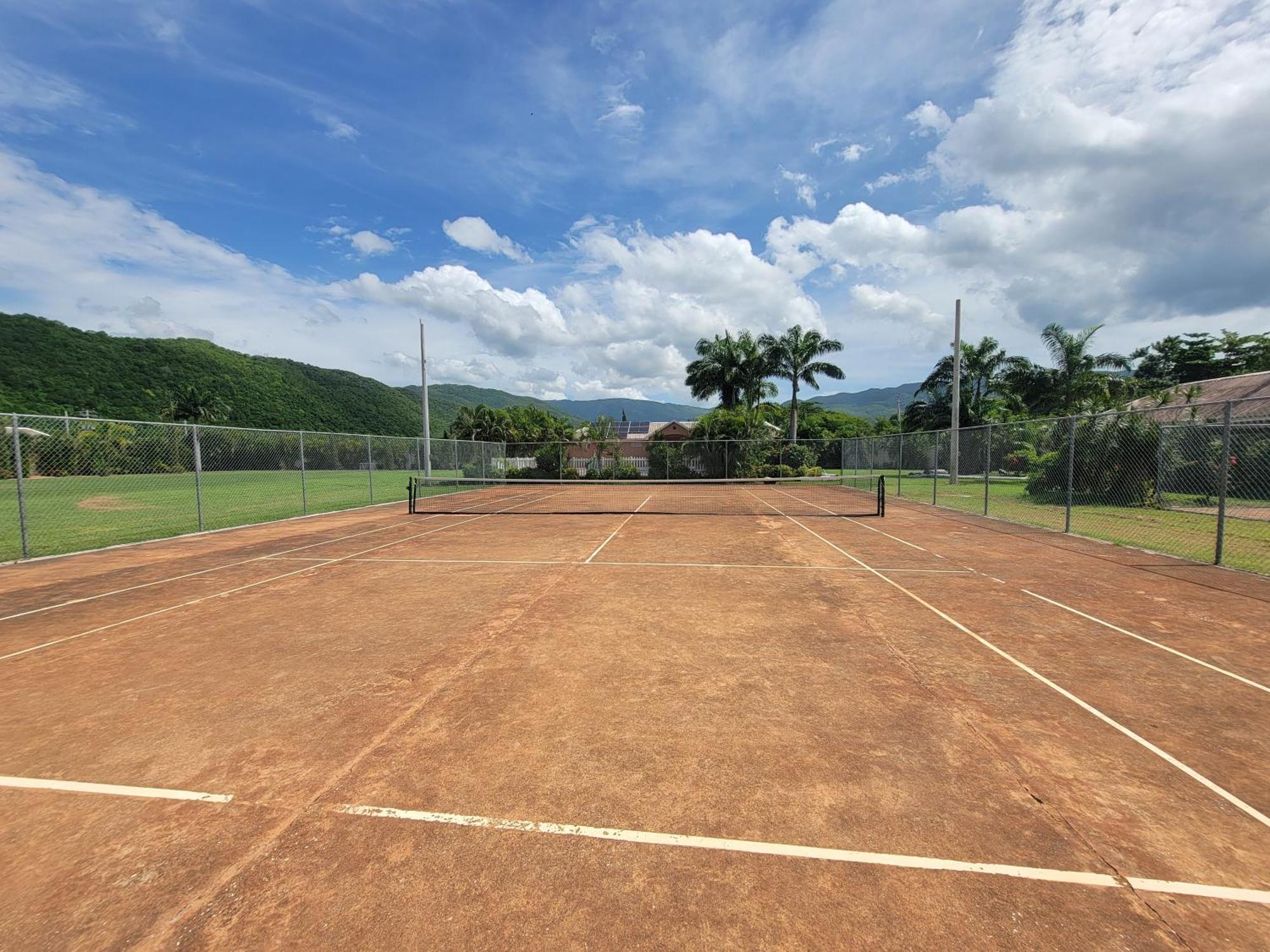 Comfortable Strategic Lodging Quarters Spanish Town Экстерьер фото